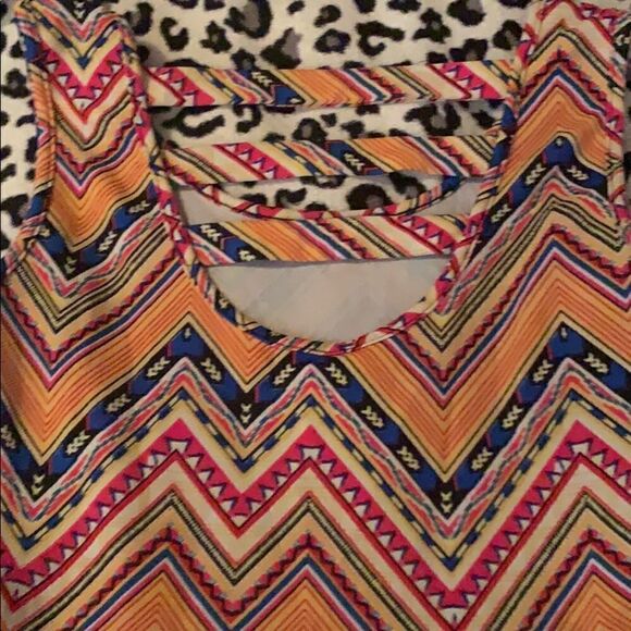 Aztec printed top - Picture 3 of 4